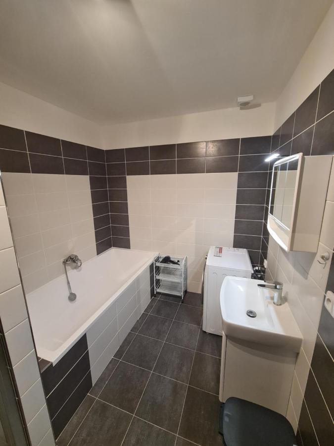 Apartman Kuba 弗林布尔克 外观 照片